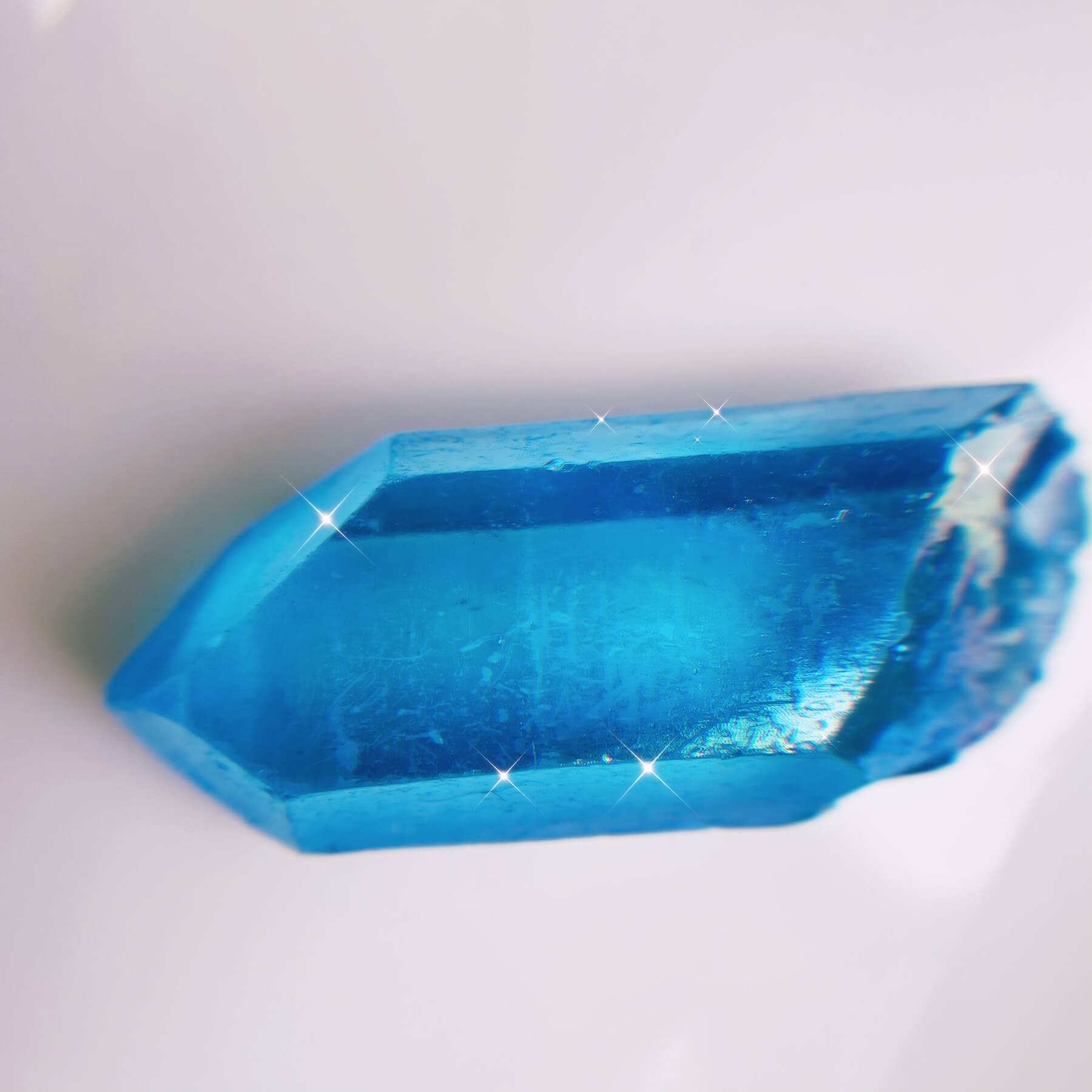 ☆超綺麗K9藍水晶☆六角柱超巨大2.4kg高310mm台座